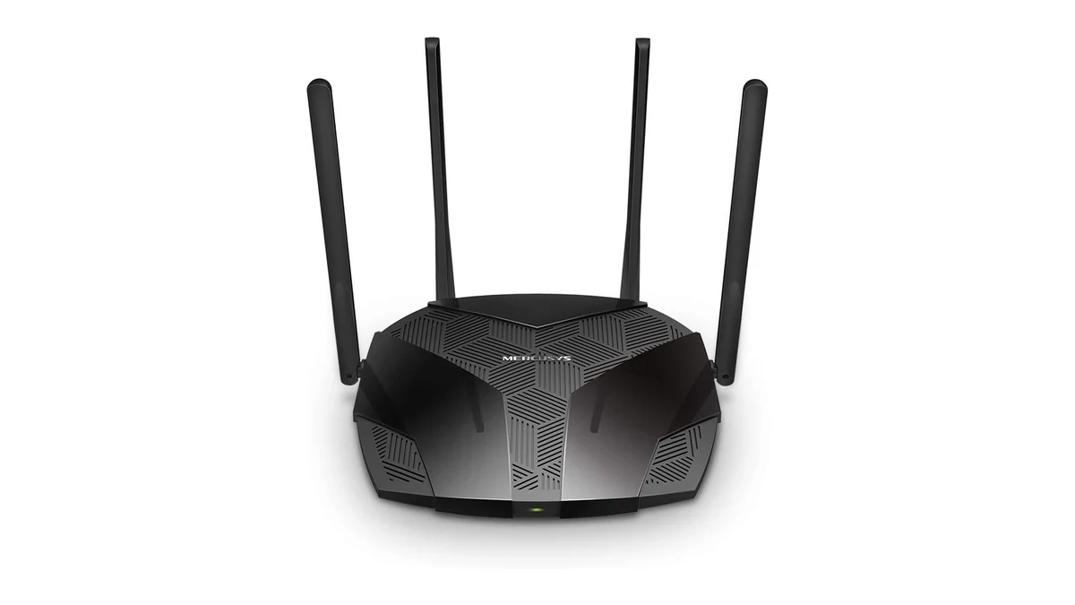 Roteador Mercusys MR80X preto com quatro antenas sobre fundo branco